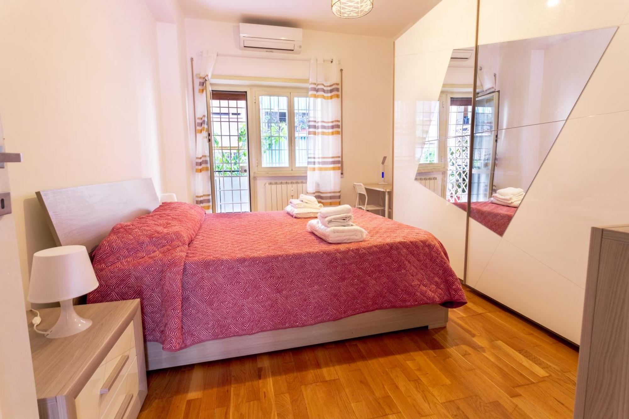 "Marconi Apt With Terrace" 30 Min From Colosseo Ngoại thất bức ảnh